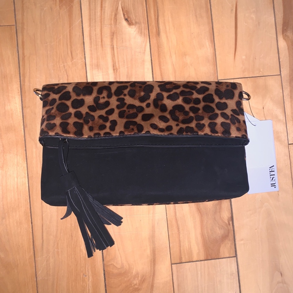 Leopard Foldover Clutch - Picture 3 of 4